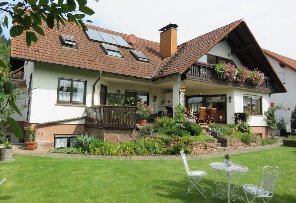 Ferienwohnungen Haus Albert 외관