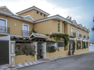 Albenzaire Hotel Asador