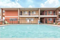 Days Inn by Wyndham Ennis