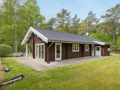 "Rosamunde" - 1.3km from the Sea Hotels near Skoven (tanghus)