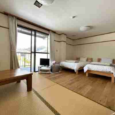 ワスキベース びわ湖 GUEST HOUSE（滋賀県高島市・琵琶湖）愛犬と泊まれるホテル Rooms