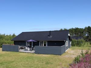 "Ellie" - 300m from the Sea in NE Jutland