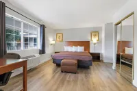 Heritage Inn Express Chico Hotels near Janet Turner Print Museum