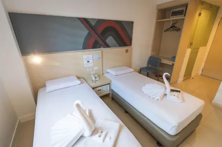 Wow Budget Hotel Cubao Отели рядом с достопримечательностью «Хавьер Скул»