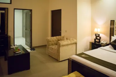 MaryLeena Hotel Gulberg Hotels in Gulberg 2
