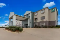 Quality Inn & Suites Pearl-Jackson - 2-Star