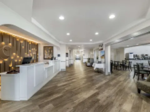 Comfort Inn & Suites Hotels in Andrews