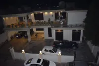 Al-Fateh Hotel
