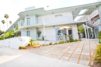 Bayside Hotel
