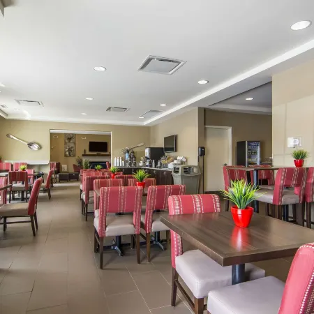 Comfort Suites Regina