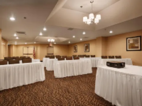 Best Western Palm Court Inn Hotels in Modesto