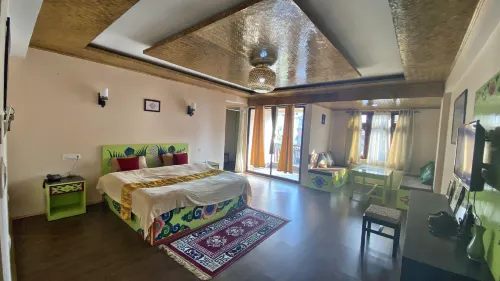 Lingmoo Residency Hotels in Ravangla