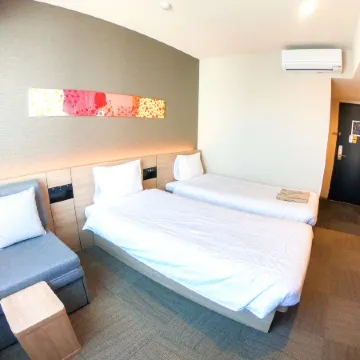 Henn na Hotel Tokyo Nishikasai Отели рядом с достопримечательностью «Железнодорожная станция Касай»