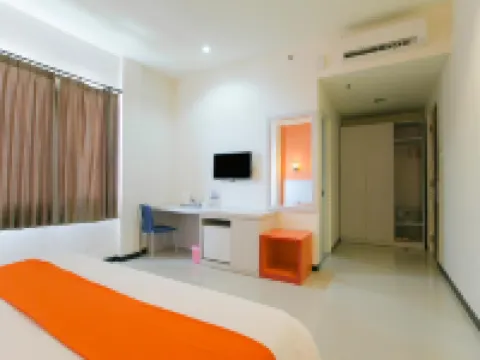 Halogen Hotel Airport Surabaya Hotels in Sedati