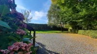 Gîte Rural Hubermont & Merveilles Hotels near War Monument (M4 Sherman Tank)