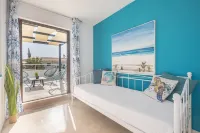 Adelos Maisonette Near Vouliagmeni Beach