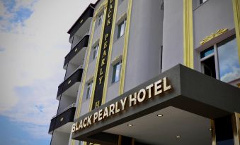 Black Pearly Hotel