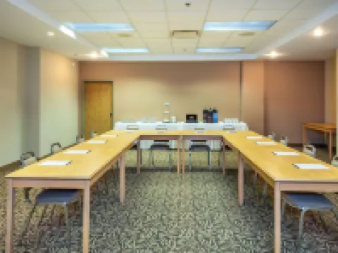 Comfort Inn & Suites Hotels in Salmon Arm