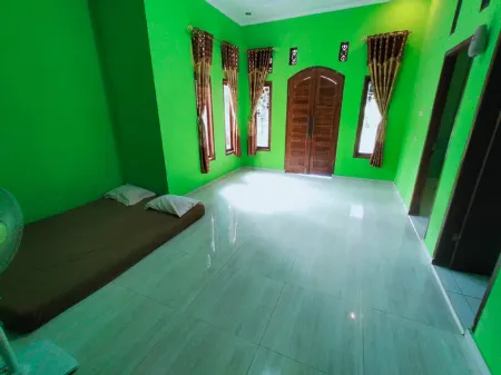 Homestay Family Ciletuh Отели в г. Sukabumi Regency