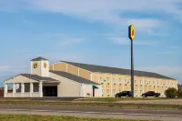 Super 8 by Wyndham Gainesville TX Hotels in Gainesville