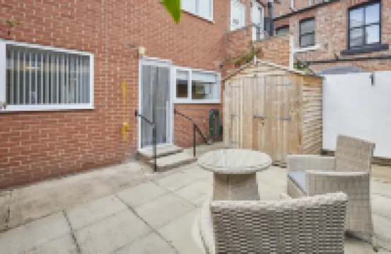 Host & Stay - Pearl Street