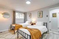 Seattle Garden Retreat: Walk to Water & Shops! Hotels in Ballard