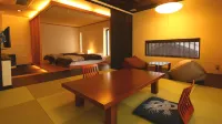 Onsen Shirakabaso - Kaplıcalı