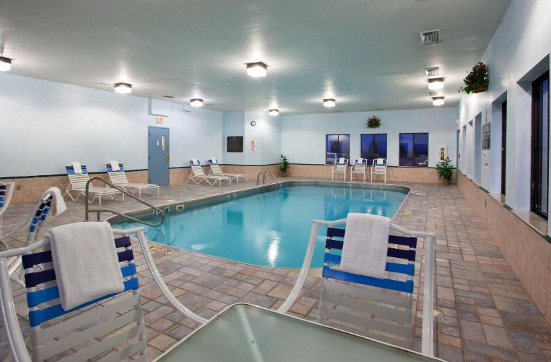 Best Western St. Clairsville Inn Suites photo 3