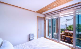 Namhae Macaron Pension