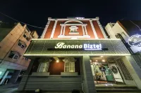 Banana Biztel, Jukdo Market, Pohang