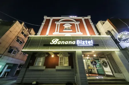 Banana Biztel, Jukdo Market, Pohang Отели рядом с достопримечательностью «Yeongullae Beach»