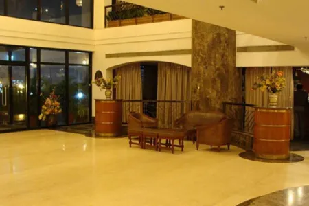 Leo Fort Hotel Отели рядом с достопримечательностью «Деви Талэб Мандир»