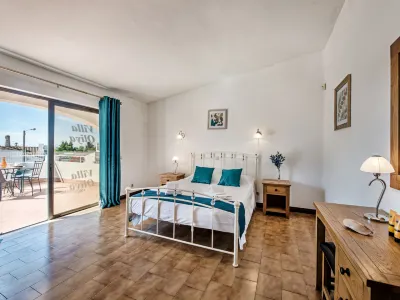 Libertos V4 Hotels in Oura