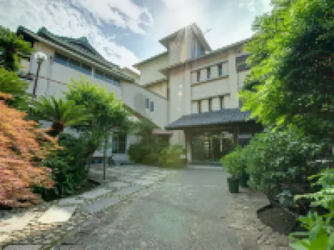 Iwamotoro Hotels in 