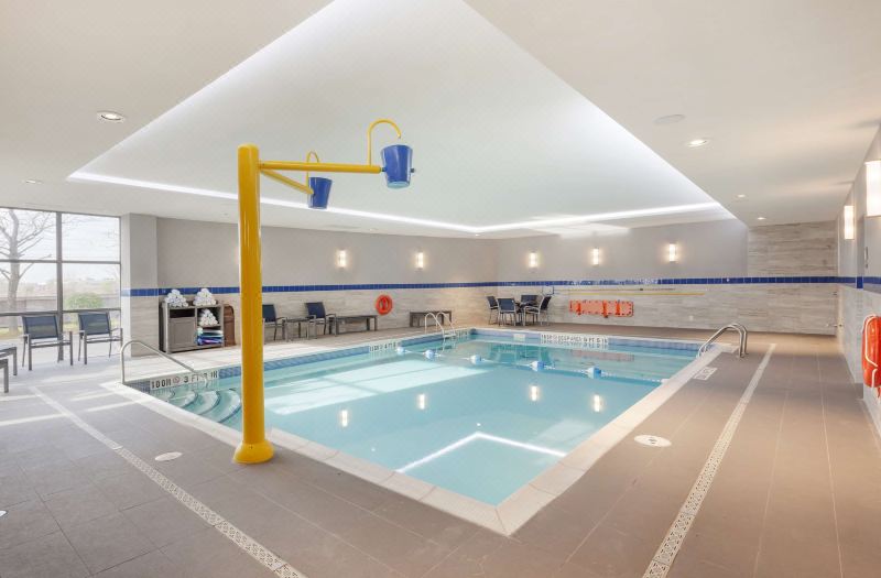 GLō Best Western Mississauga Corporate Centre photo 2