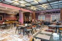 Premiere Hotel Tegal - servizio colazione