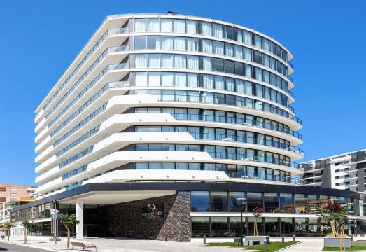 세나토르 간디아 스파 호텔 외관