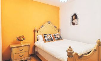 Linlin Xiaoyi Apartment (No. 1 First Avenue)