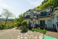 Yangyang Roselia Pension 龍沼瀑布附近的飯店