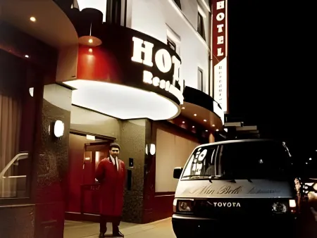 Hotel Van Belle Отели в г. Моленбек-Сен-Жан