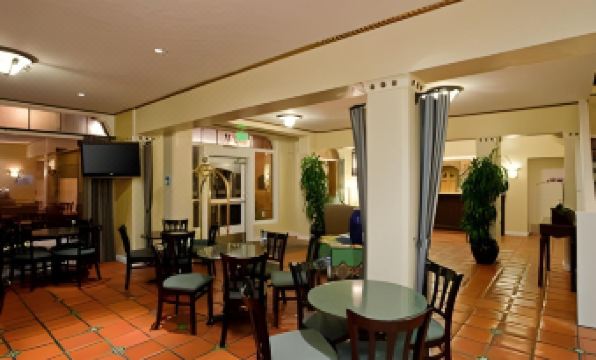 Hotel Virginia Santa Barbara, Tapestry Collection by Hilton