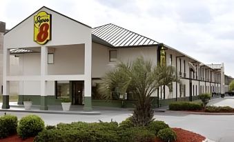 Super 8 by Wyndham Valdosta GA I-75
