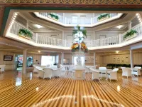 Cedar Point Hotel Breakers Hotels in Marblehead