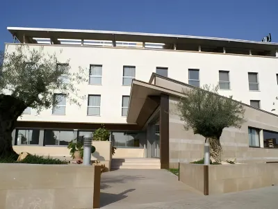 Hotel Palau de Girona فنادق في Cornella del Terri