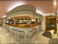 Hostal Adelino