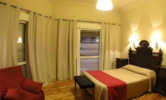 Hostal Canovas