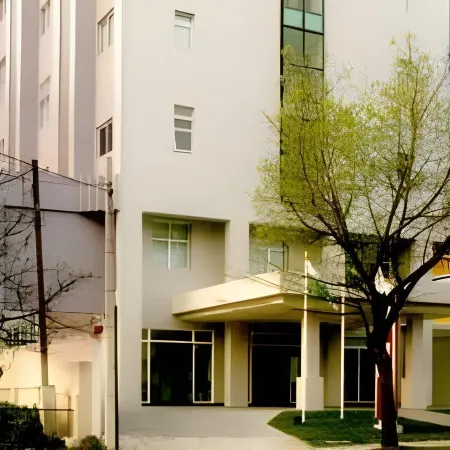 Bristol Centro Civico Curitiba Отели рядом с достопримечательностью «Оперный театр Вире»