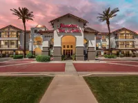 Hampton Inn & Suites Phoenix/Goodyear Các khách sạn gần Sân vận động Camelback Ranch