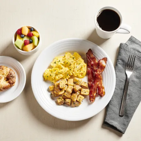 Holiday Inn & Suites ANAHEIM (1 BLK/DISNEYLAND®) by IHG