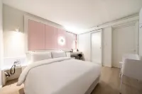 Sinchon Good Time Hotels in Seoul